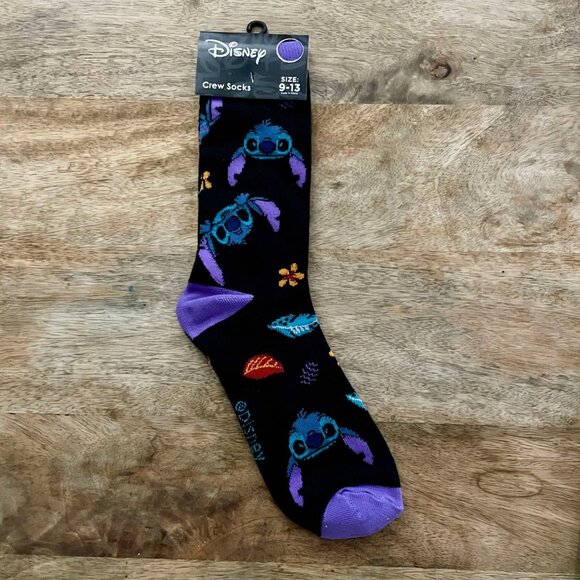 5/$20 NEW Adult Tropical Stitch Socks - Picture 1 of 3